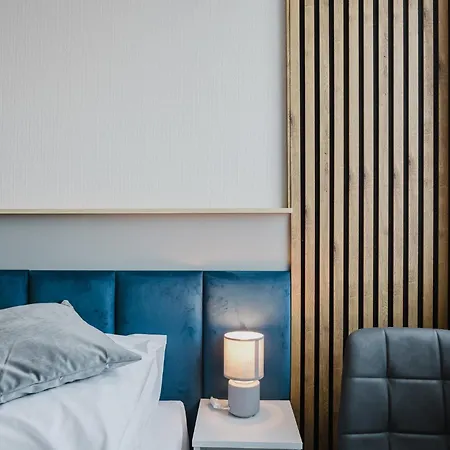 Silver - - By Kramm Apart Otel Poznan